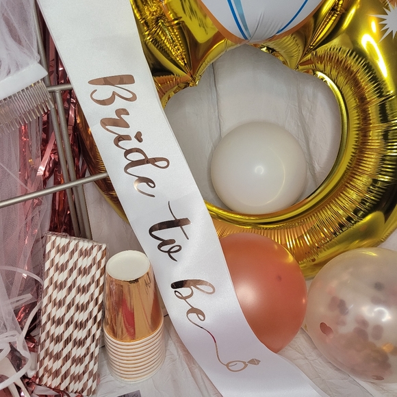 Bachelorette party box - Picture 4 of 7